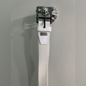 New Men’s Nike Golf Belt Size Medium (Waist 30-32)